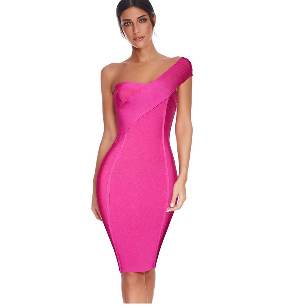 One shoulder bandage dress